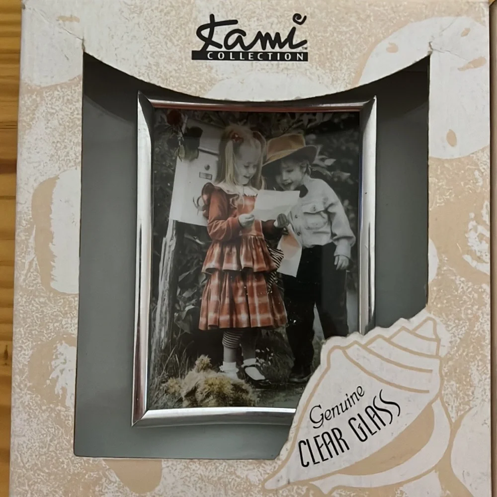 NWT 2 Beveled Clear Glass Picture Frames
